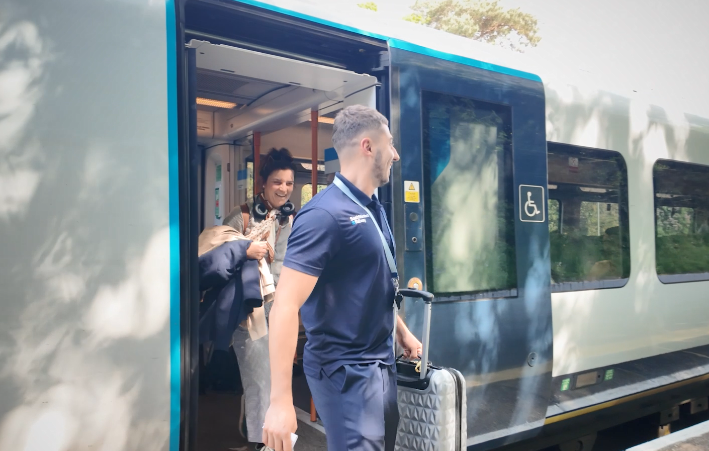 Adult, Male, Man, Person, Female, Woman, Boarding, Face, Head