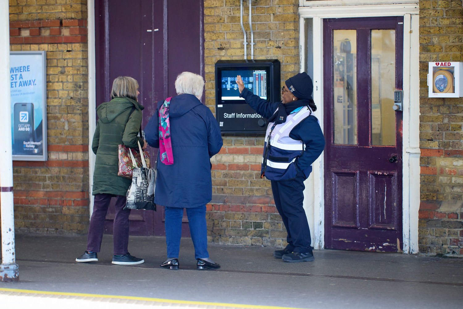Coat, Pants, Screen, Monitor, Shoe, Jacket, Adult, Male, Man, Person