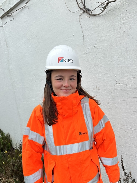 Clothing, Hardhat, Helmet, Person, Worker, Coat, Jacket, Fireman