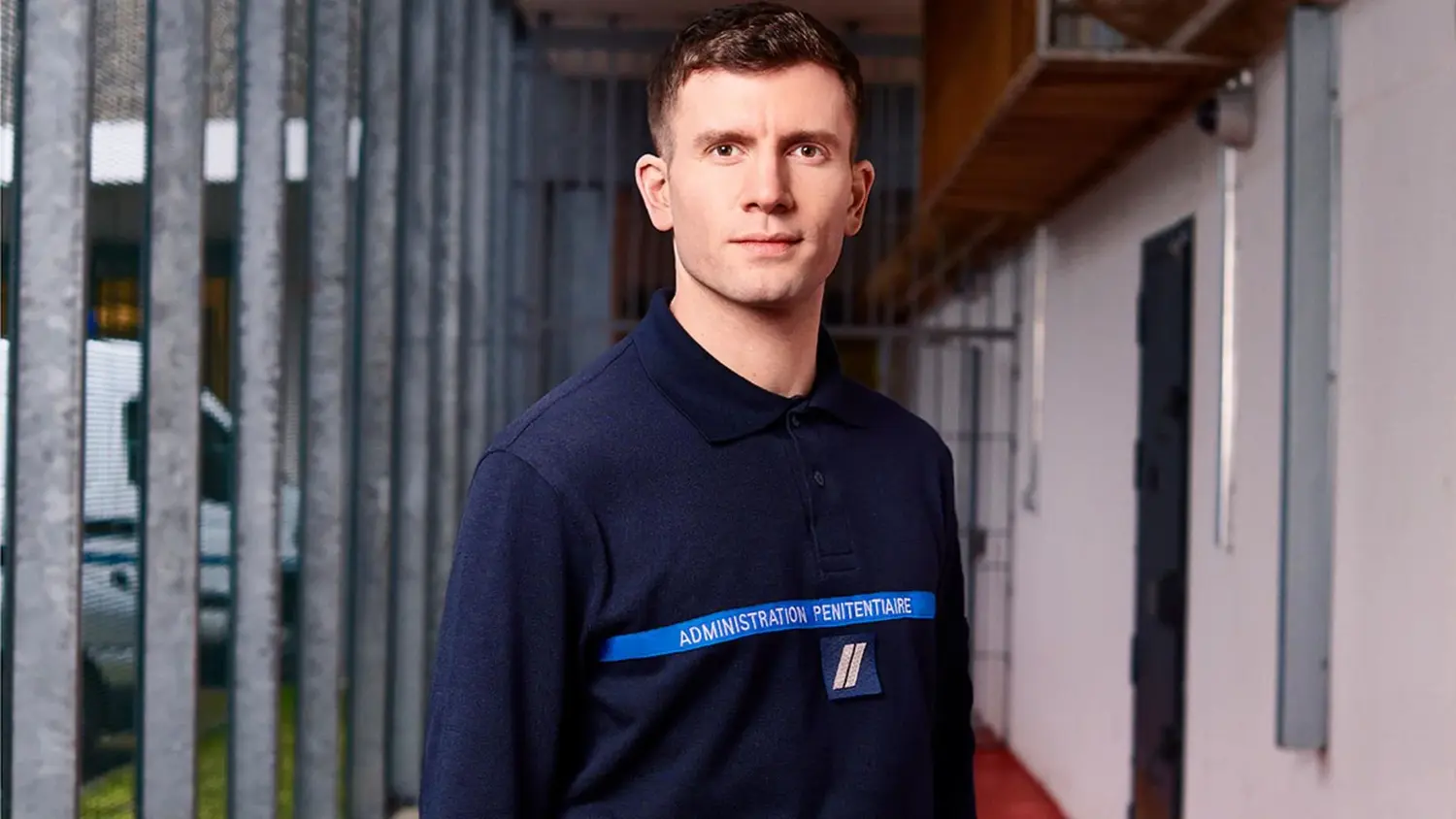 Guard, Person, Adult, Male, Man, Long Sleeve, Sleeve, Crew Cut, Face, Head