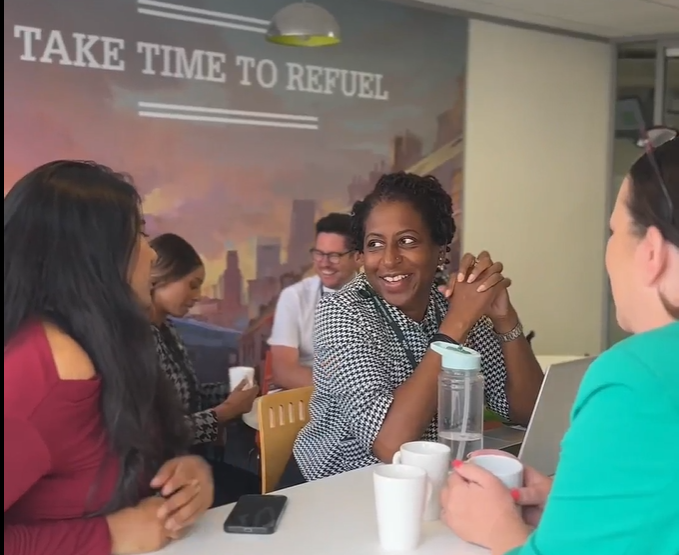 Face, Happy, Head, Person, Smile, Surprised, Laughing, Mobile Phone, Shaker, Woman