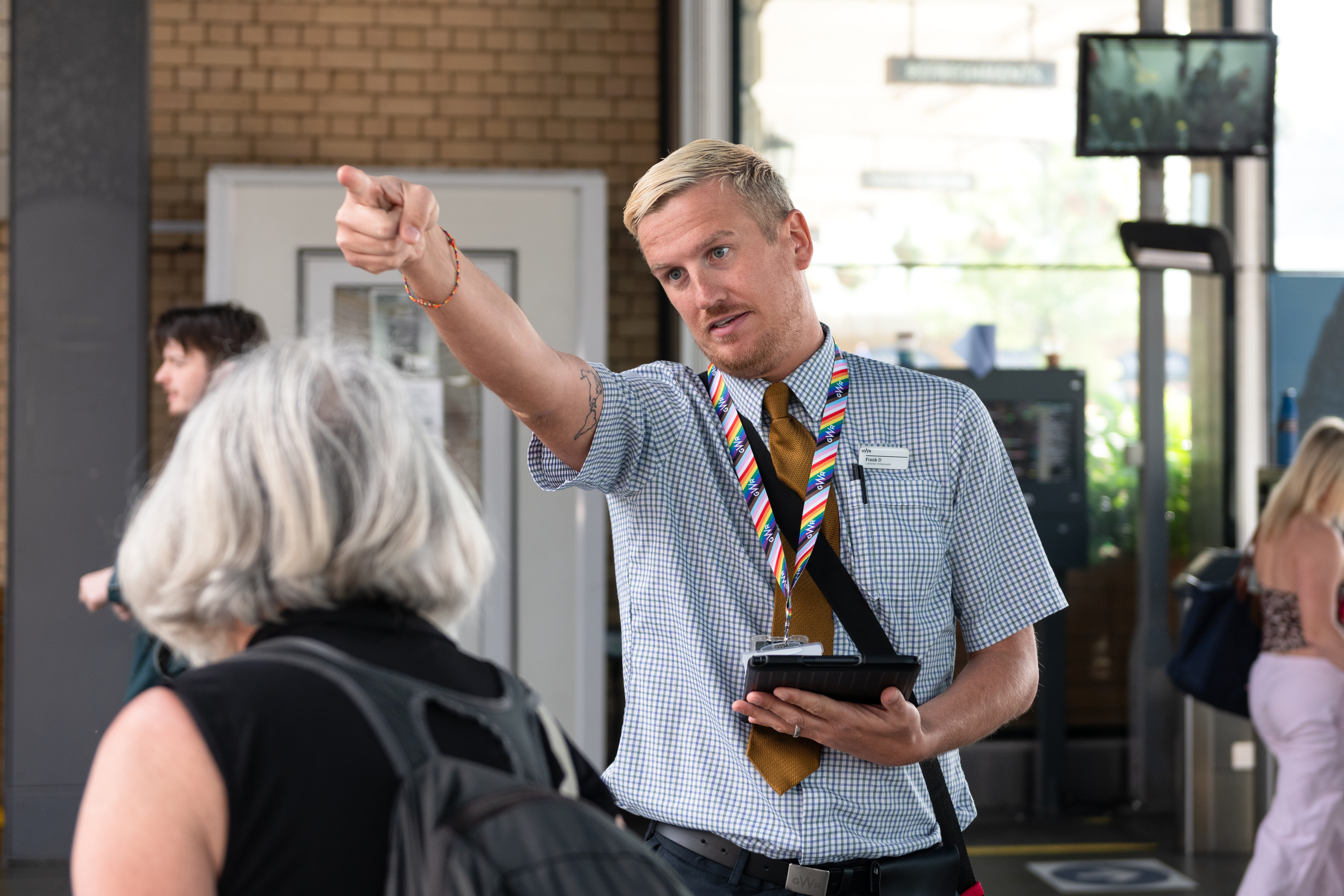 Formal Wear, Tie, Adult, Female, Person, Woman, Shirt, Finger, Male, Man