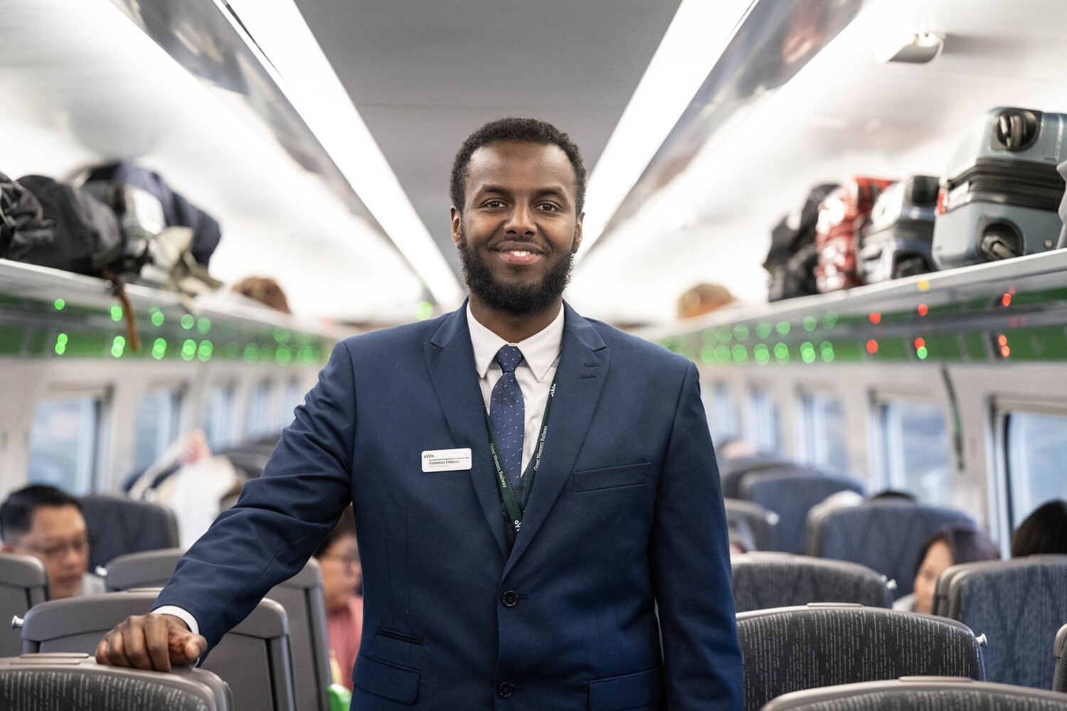 Blazer, Adult, Male, Man, Person, Suit, Female, Woman, Tie, Face