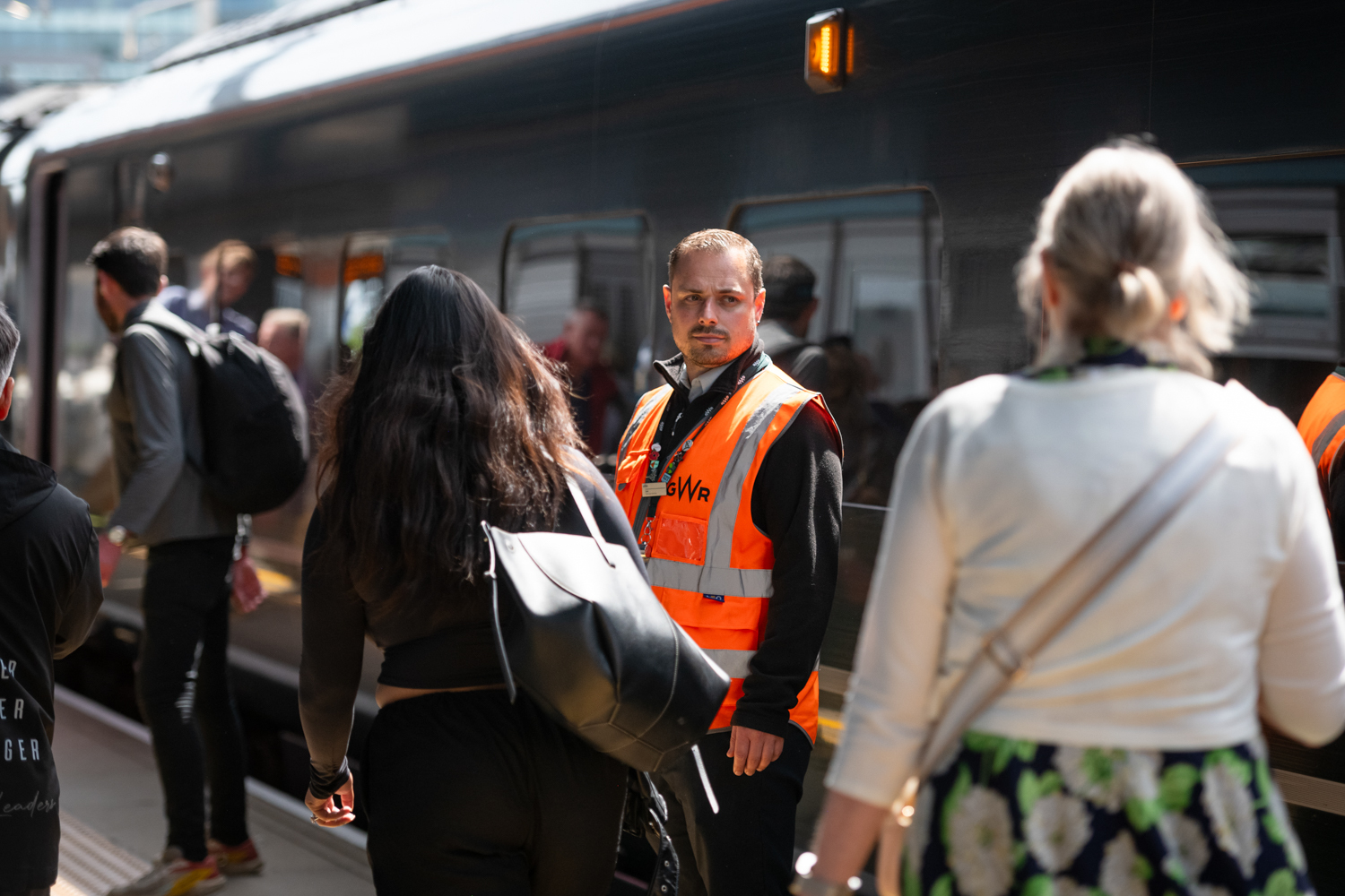 Adult, Female, Person, Woman, Male, Man, Shoe, Terminal, Handbag, Face