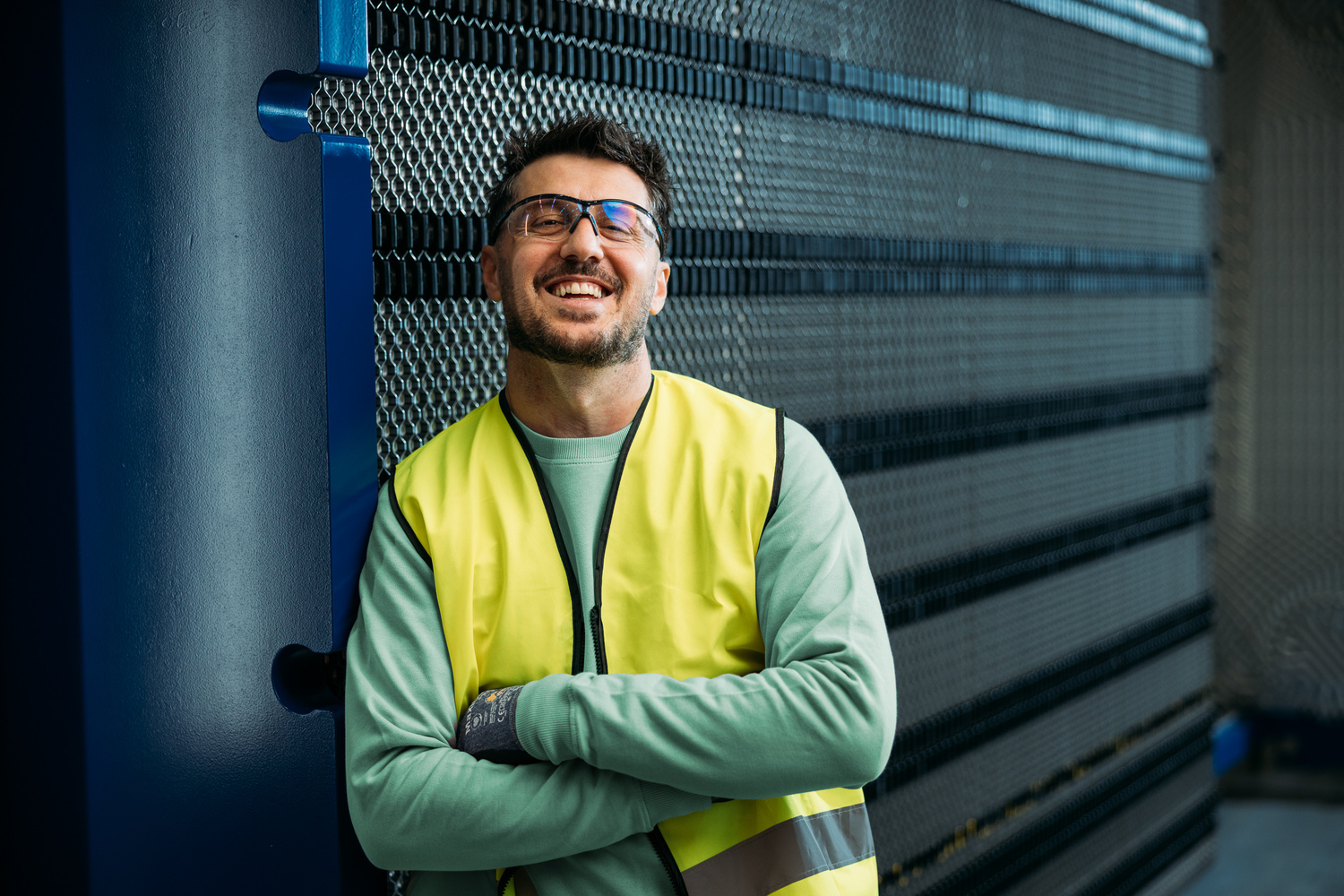 Face, Head, Person, Smile, Worker, Adult, Male, Man, Accessories, Glasses