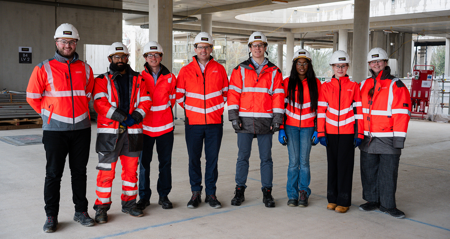Hardhat, Adult, Male, Man, Person, Jacket, Worker, Jeans, Groupshot, Shoe