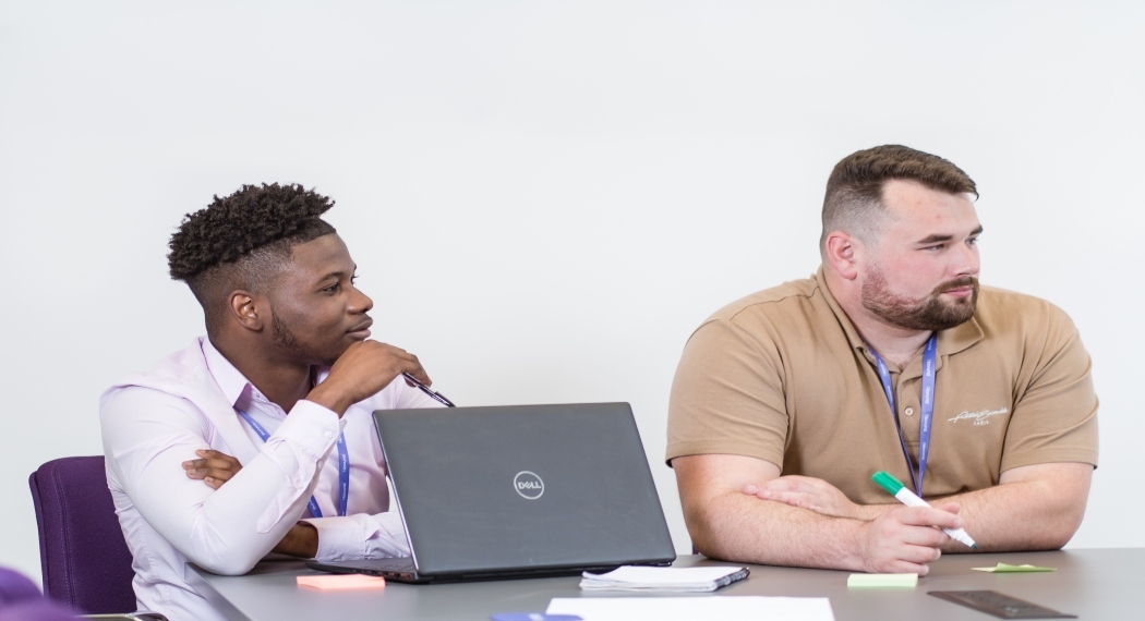 Adult, Male, Man, Person, Conversation, Laptop, Pc, Face, Head, Pen