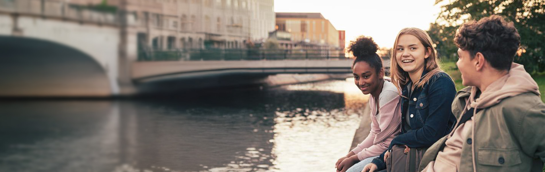 Head, Person, Face, Happy, Laughing, Adult, Female, Woman, Smile, Jacket