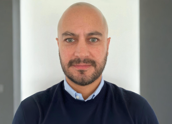 Head, Person, Face, Adult, Male, Man, Photography, Portrait, Crew Cut, Hair