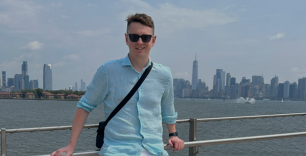 City, Long Sleeve, Cityscape, Urban, Person, Smile, Waterfront, Metropolis, High Rise, Man