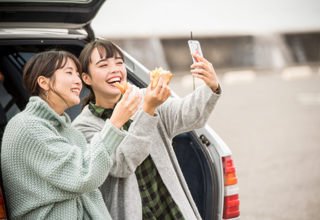 Person, Face, Photography, Portrait, Photo, Car Trunk, Selfie, Clothing, Dating