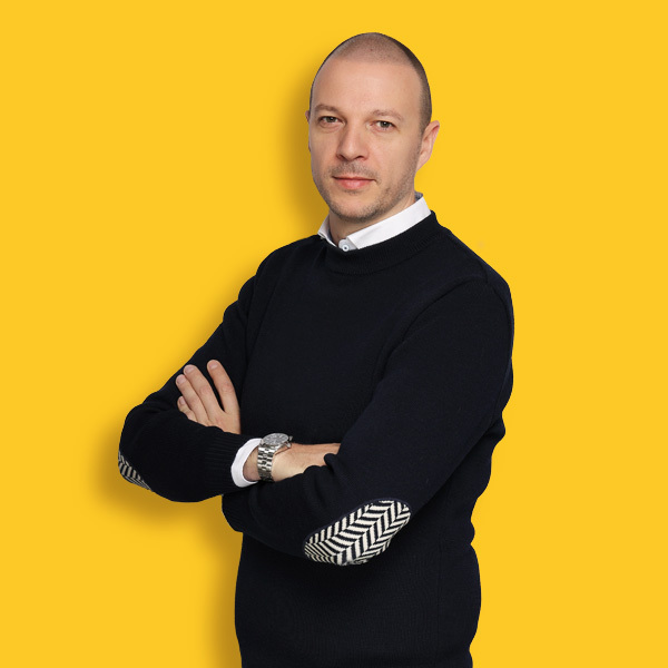 Long Sleeve, Knitwear, Sweater, Adult, Male, Man, Person, Face, Portrait, Sweatshirt