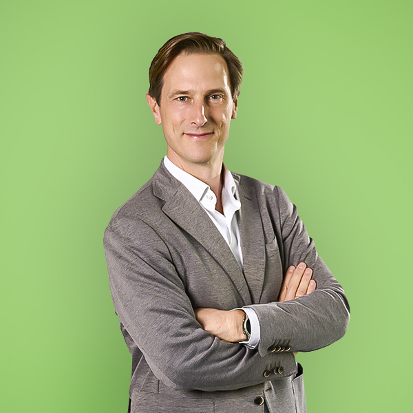 Blazer, Coat, Formal Wear, Suit, Head, Person, Portrait, Smile, Adult, Man