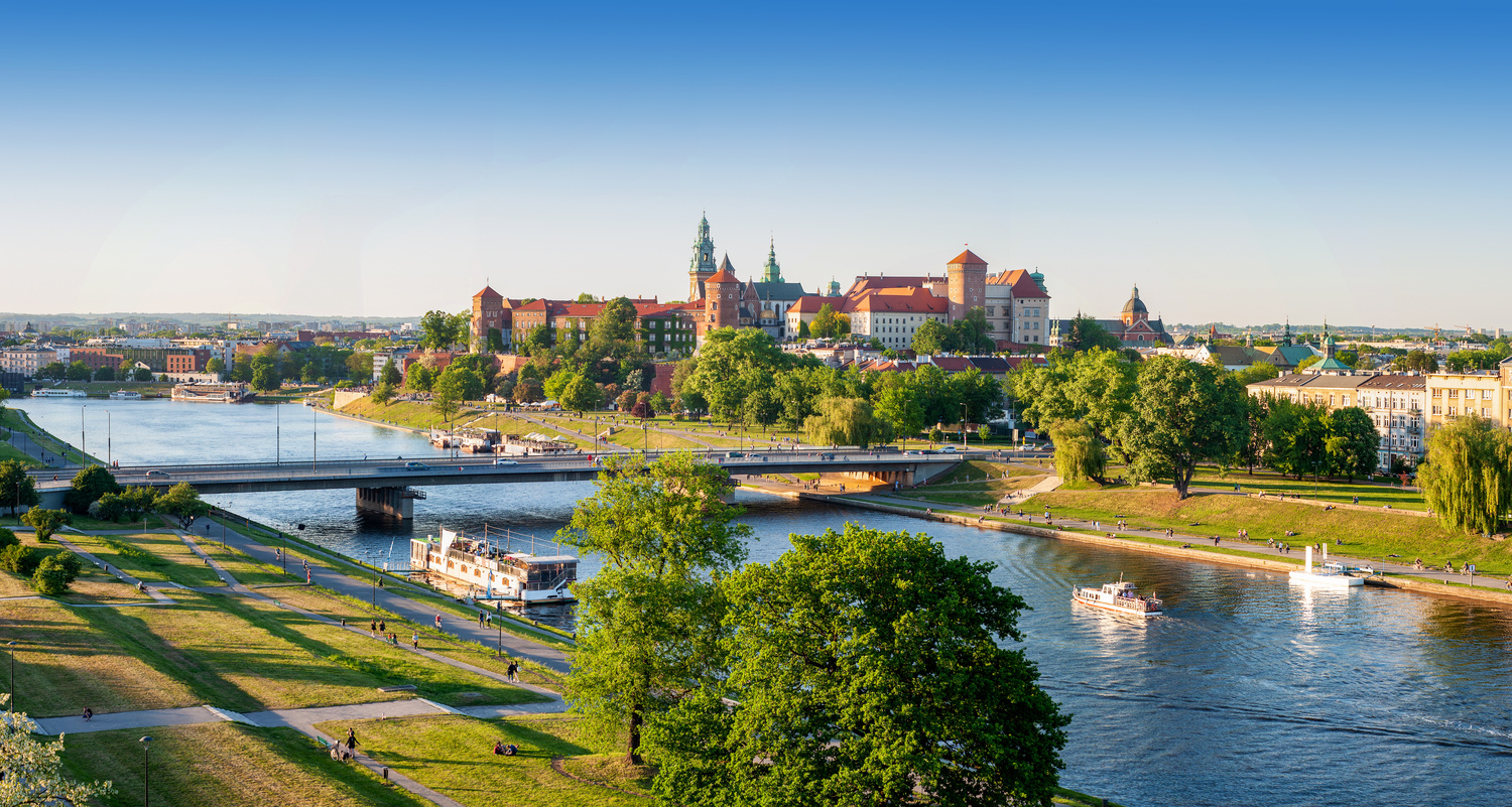Nature, Outdoors, Scenery, Cityscape, Urban, City, Waterfront, Landscape, Fortress, Person