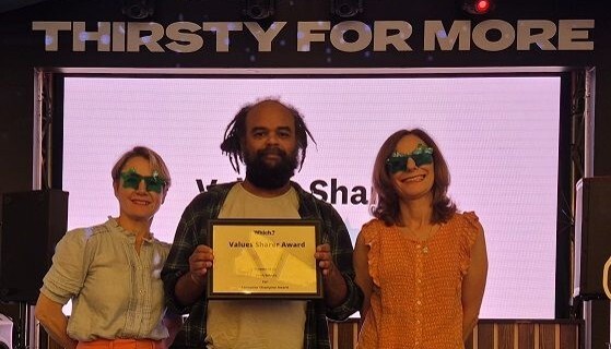 People, Person, Screen, Adult, Male, Man, Monitor, Glasses, Speaker, Head