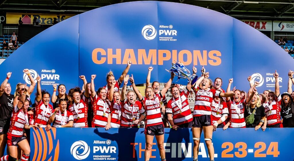 Volleyball (Ball), Person, Celebrating, Adult, Female, Woman, Head, Face, Happy, Man