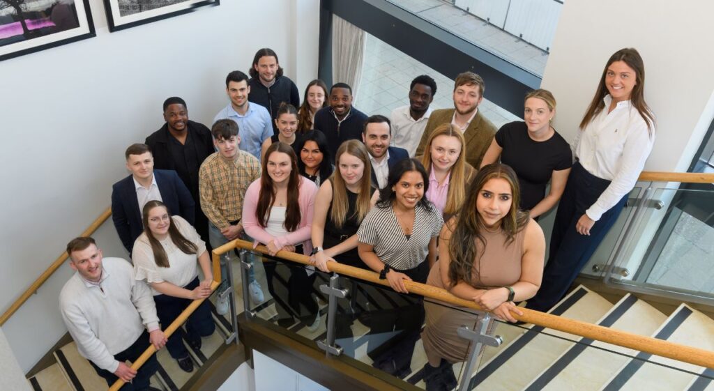 Groupshot, Person, People, Adult, Female, Woman, Male, Man, Bride, Face