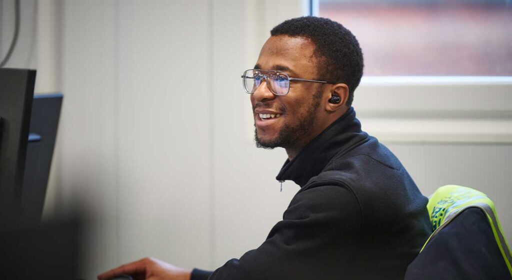 Adult, Male, Man, Person, Head, Face, Earbuds, Smile, Executive, Hair